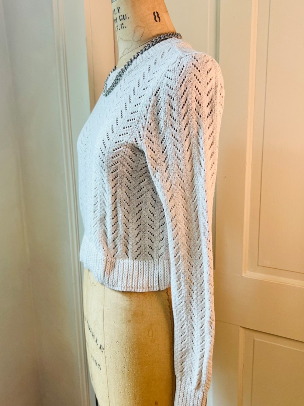 Light sweater - Picture 2 of 10